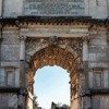 Łuk triumfalny cesarza Tytusa, Forum Romanum