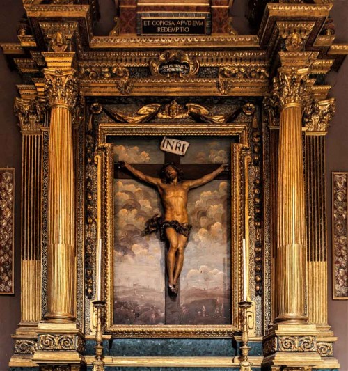 Basilica of San Carlo al Corso, Christ Crucified, Francesco Cavallini