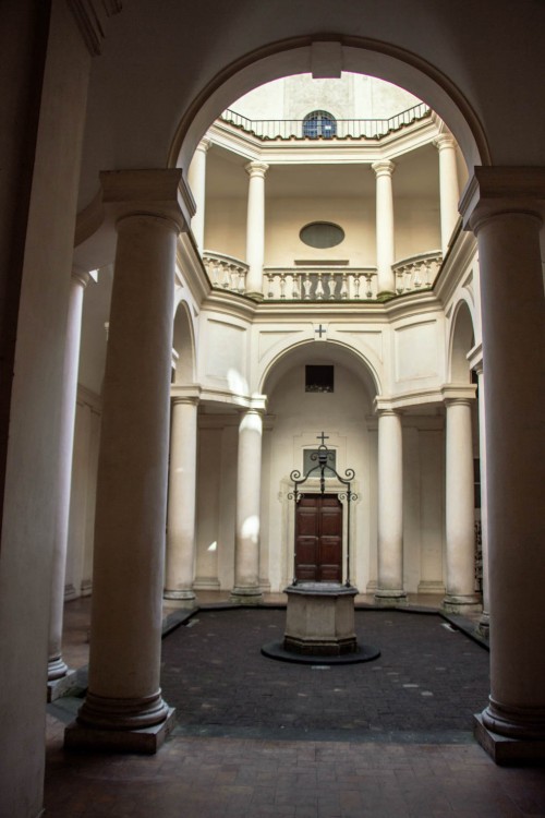 Church of San Carlo alle Quattro Fontane, monastery courtyard, Francesco Borromini