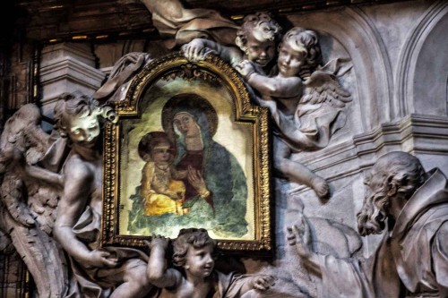 Church of San Giacomo in Augusta, Our Lady of Miracles in the Chapel dei Miracoli