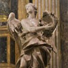 Sant'Ignazio, anioł z koroną cierniową flankujący ołtarz św. Jana Berchmansa, Pietro Bracci, transept kościoła