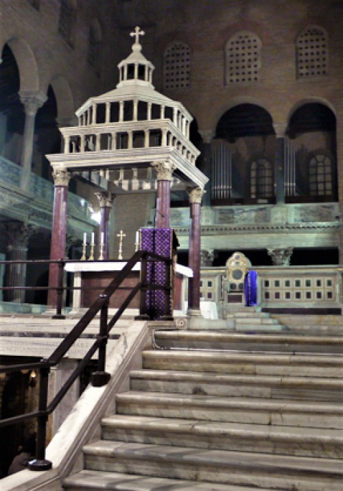 Basilica of San Lorenzo fuori le mura, ciborium from the XIII century