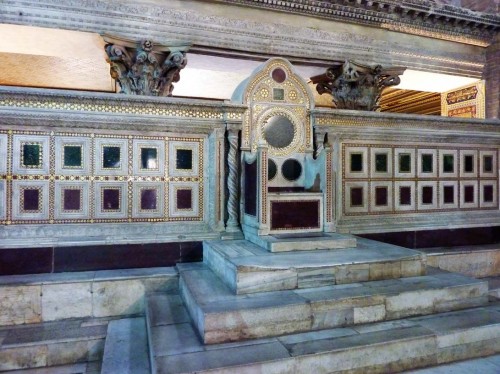 Basilica of San Lorenzo fuori le mura, bishop’s throne from the XIII century