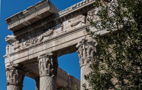 Frieze and Corinthian columns at the Temple of Antoninus Pius and Faustina, present-day Church of San Lorenzo in Miranda