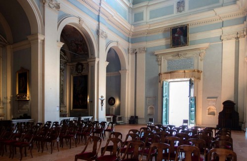 Church of San Lorenzo in Miranda, door with a view of the Forum Romanum, above the door portrait of Pope Martin V