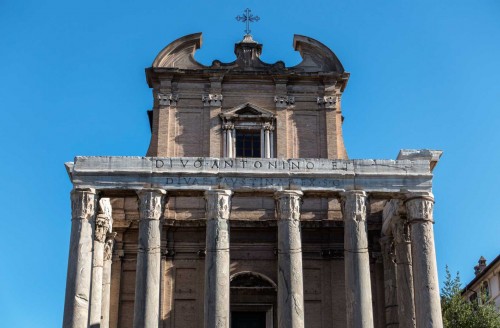 Church of San Lorenzo in Miranda, inscription commemorating the original function of the church – Temple of Antoninus Pius and Faustina