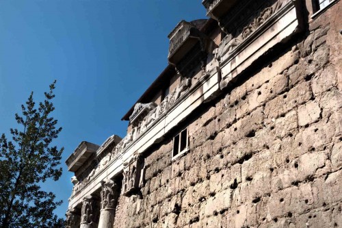 Church of San Lorenzo in Miranda, wall of the old Temple of Antoninus Pius and Faustina