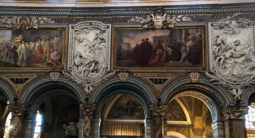 Basilica of San Marco, decorations under the windows