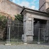 Arch of the Silversmiths (Arco degli Argentari)