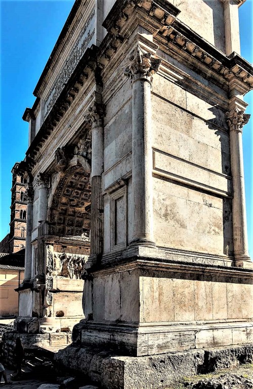 Triumphant arch of Emperor Titus, Forum Romanum