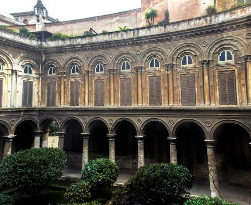 Palazzo Doria Pamphilj, palace courtyard