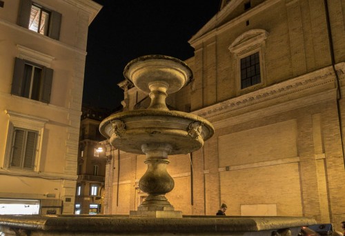 Giacomo della Porta, fountain in Piazza della Madonna dei Monti