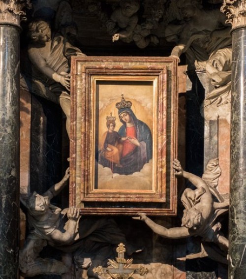 Church of Santa Maria dei Miracoli, copy of the miraculous painting of Madonna with Child