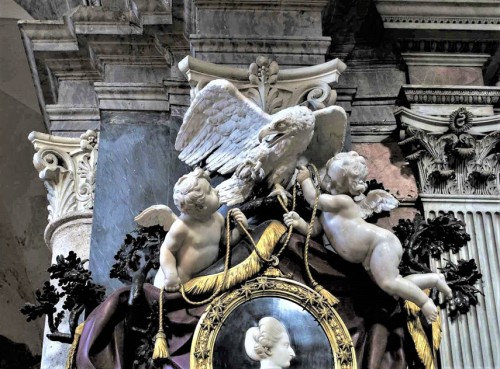 Church of Santa Maria del Popolo, funerary monument of Maria Flaminia Odescalchi Chigi, fragment