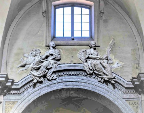 Basilica of Santa Maria del Popolo, St. Dorothea and St. Agatha, decorations according to the design of Gian Lorenzo Bernini