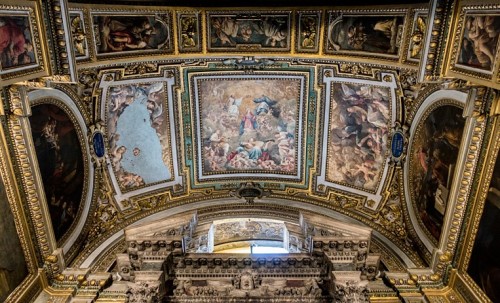 Church of Santa Maria in Aquiro, Chapel of the Visitation, frescoes by Carlo Saraceni