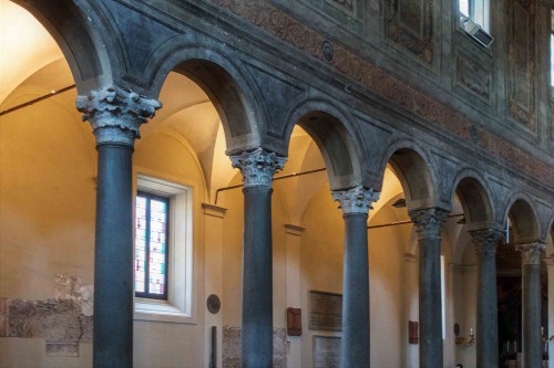 Basilica of Santa Maria in Domnica, interior