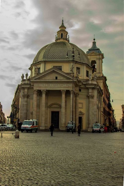 Church of Santa Maria in Montesanto between via del Corso and via del Babuino