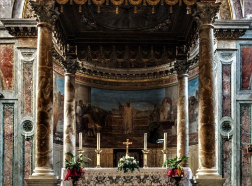 Basilica of San Nicola in Carcere, baldachin and paintings of the apse from the XIX century