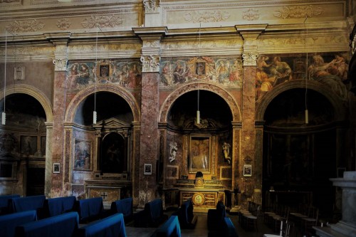 View of the left nave with Renaissance paintings at the base of the arcades, Church of San Pietro in Montorio