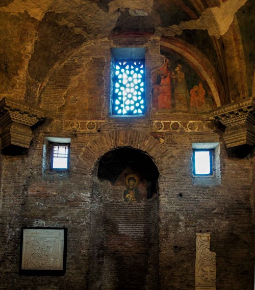 Santi Quattro Coronati, kaplica Santa Barbara, IX w., freski z XII w.