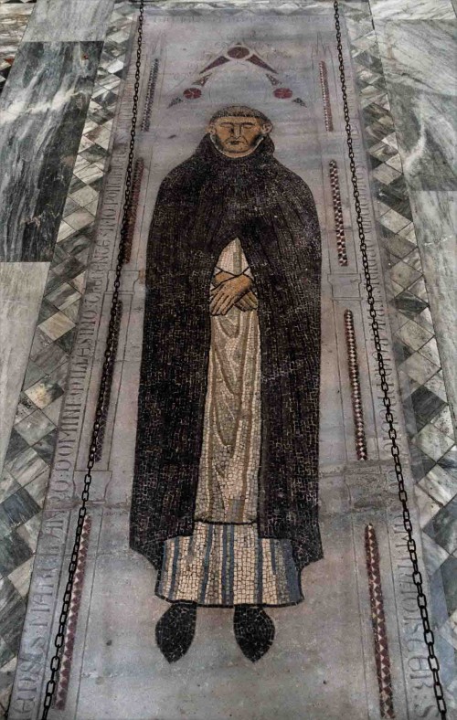 Basilica of Santa Sabina, mosaic tombstone of Munio de Zamora, beginning of the XIV century