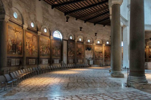 Basilica of San Stefano Rotondo, frescoes by Pomarancio depicting the martyrdom of first Christians