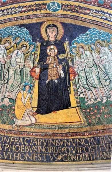 Kneeling Pope Paschalis I, apse of the Church of Santa Maria in Domnica