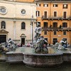 Piazza Navona, Fontana del Moro, w tle kościół Nostra Signora del Sacro Cuore