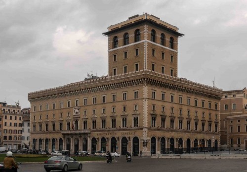 Piazza Venezia, Palazzo delle Assicurazioni Generali di Venezia (building of the Venice Insurance Company)