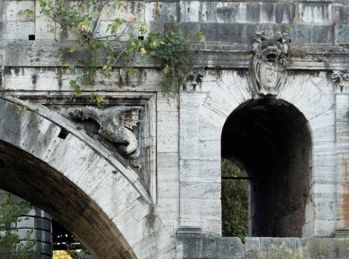 Ponte Rotto, fragment