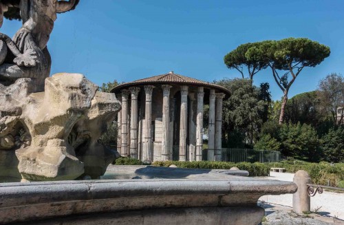 The Temple of Hercules, Piazza Bocca della Verità