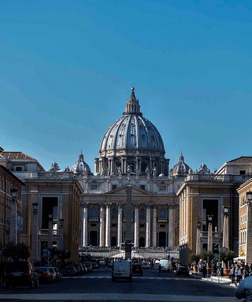 Via della Conciliazione, propylaea leading into the Piazza Pio XII