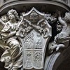 Antonio Raggi, Angel supporting the coat of arms of Pope Alexander VII, Basilica of Santa Maria del Popolo