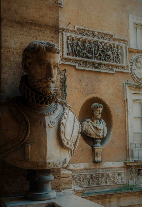 Palazzo Mattei di Giove, loggia decorations