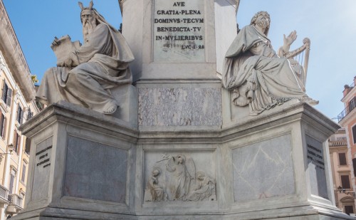 Column of the Immaculate Conception, statues of Moses (Ignazio Jacometti) and David (Adamo Tadolini)