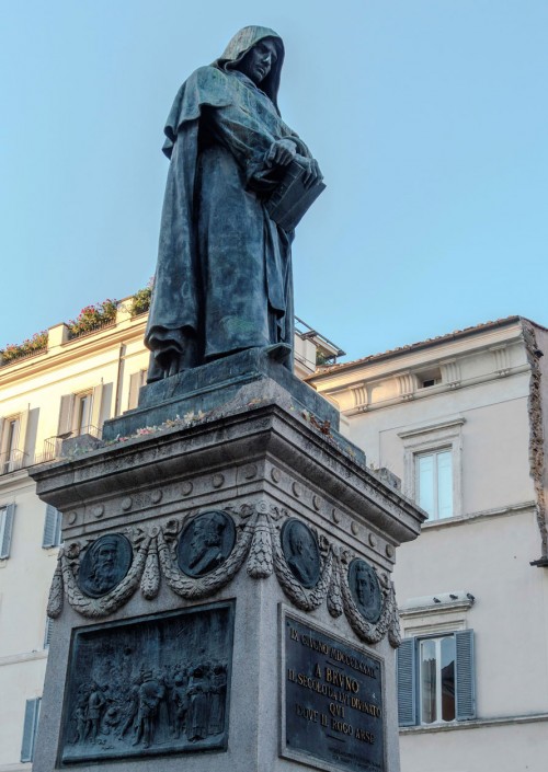 Statue of Giordano Bruno at Campo de'Fiori