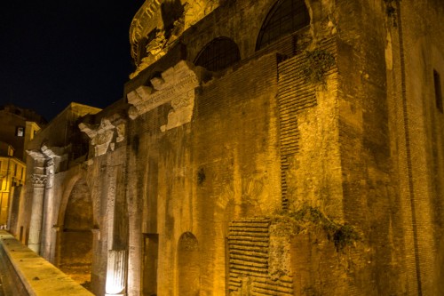 Remains of the Basilica of Neptune adjacent to the Pantheon