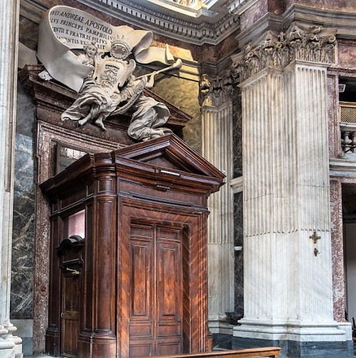 Church of Sant'Andrea al Quirinale, main enterance