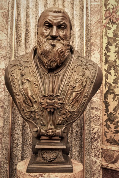 Sixtus V, bust, Musei Vaticani