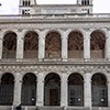 Loggia Sykstusa V w fasadzie transeptu bazyliki San Giovanni in Laterano