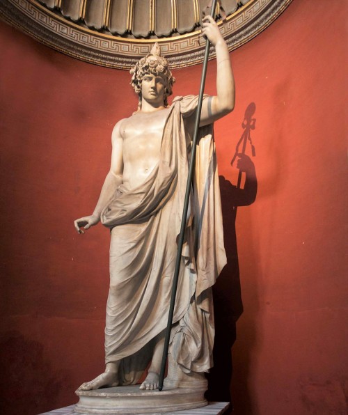 Antinous jako Bachus-Ozyrys, Musei Vaticani