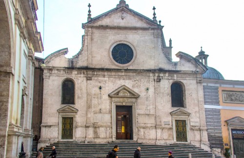 Fasada bazyliki Santa Maria del Popolo, jedna z fundacji papieża Sykstusa IV