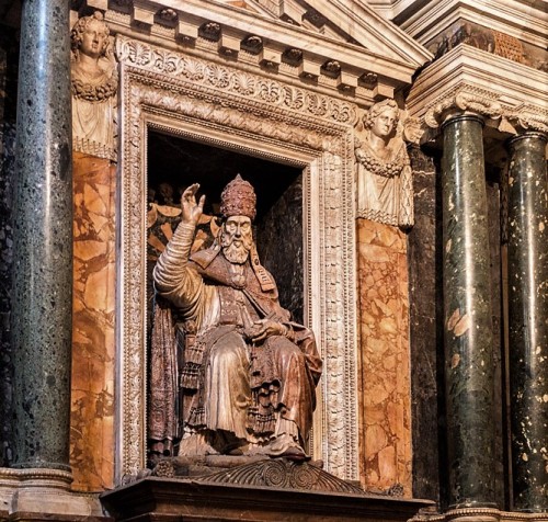 Carafa Chapel, Funerary monument of Pope Paul IV from the Carafa family, Basilica of Santa Maria sopra Minerva