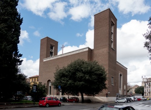 Marcello Piacentini, Basilica of San Cuore di Cristo Re, church façade