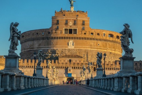 Ponte Sant'Angelo - most św. Anioła z widokiem na zamek św. Anioła