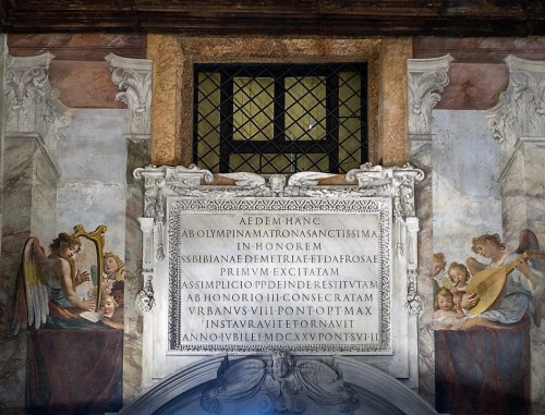 Church of Santa Bibiana, plaque commemorating Pope Urban VIII and the reconstruction of the church