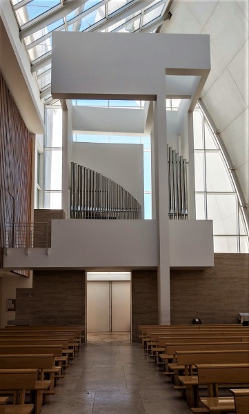 Kościół Dio Padre Misericordioso, Richard Meier, widok chóru