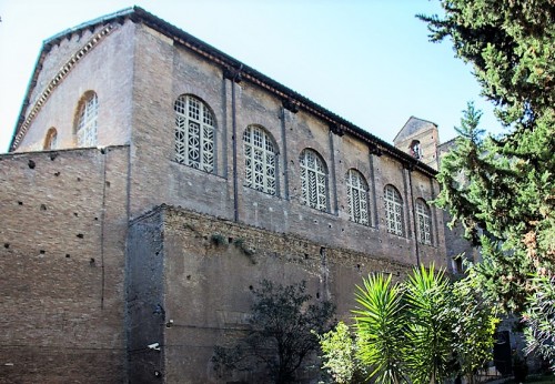 Church of Santa Balbina, view of the side nave