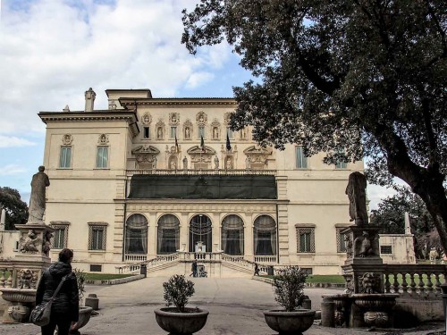 Noble Casino (Galleria Borghese), reprezentacyjny pałacyk kardynała Scipione Borghese, siostrzeńca papieża Pawła V